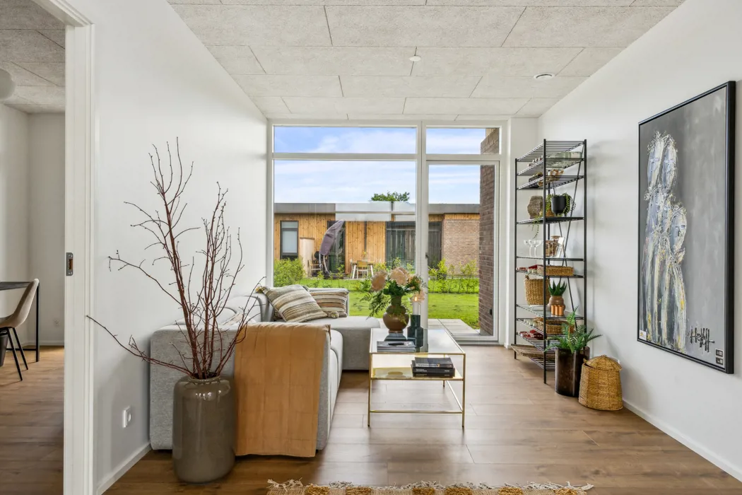 God planløsning og terrasse i roligt boligområde 3